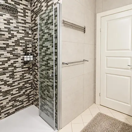 Apartamento Ama Hyg Atelier Luxury Private Suite, Near Beach, Metro &